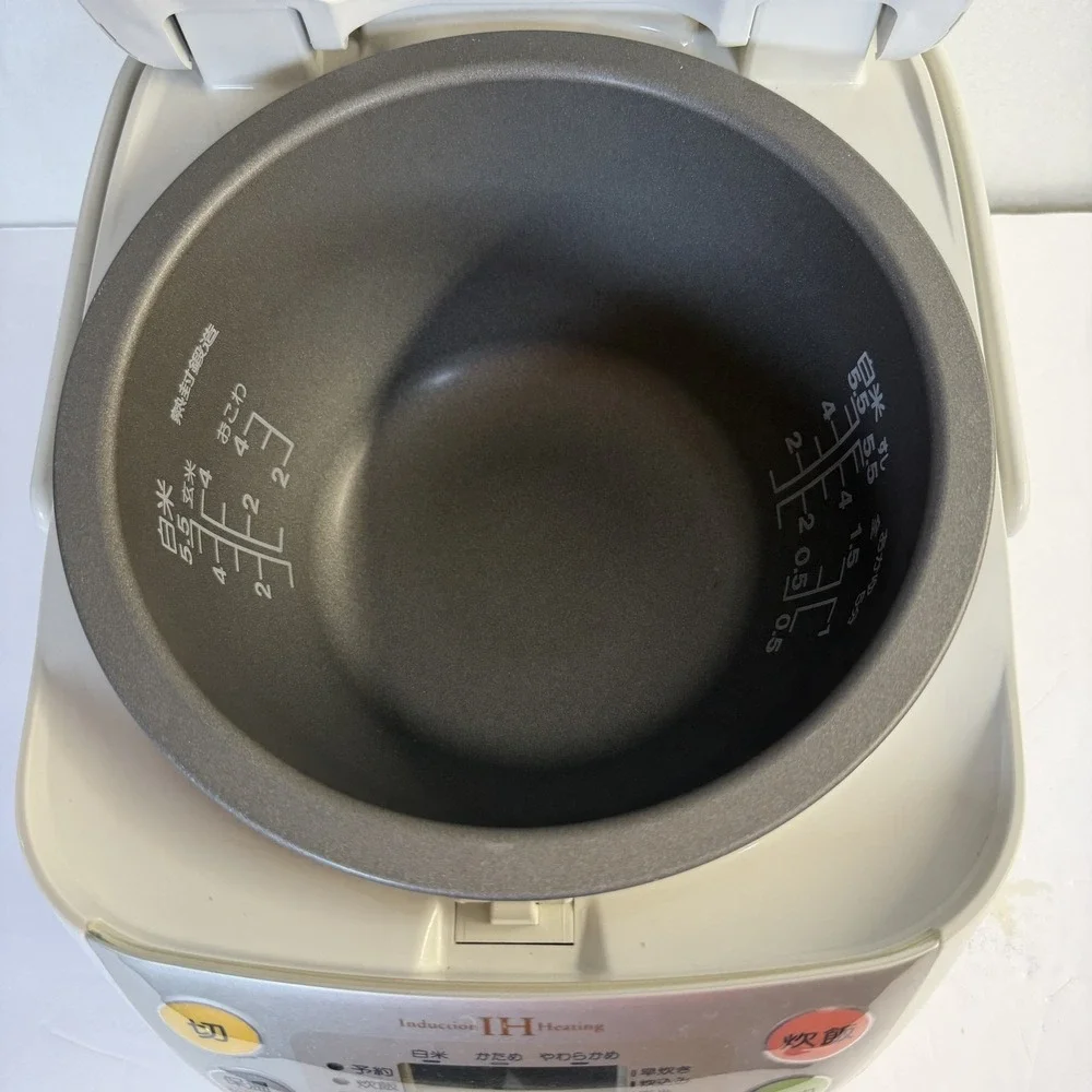 Toshiba RCK-A10EX Induction Heating Rice Cooker 1.0L White - Storage B-10